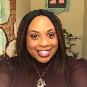 Meet your Posher, Shamika